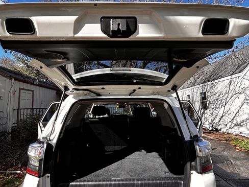 Used 2014 Toyota 4Runner Limited image 10