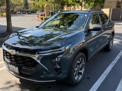 Used 2025 Chevrolet Trax LT