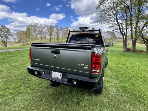 Used 2006 Dodge Ram 2500 Truck SLT AWD/4WD image 9