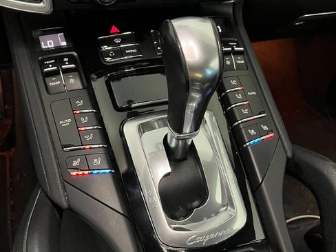Used 2013 Porsche Cayenne Diesel image 16
