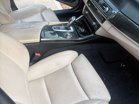 Used 2012 BMW 535i Sedan image 10