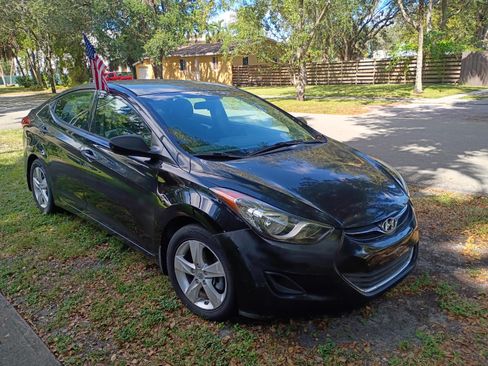 Used 2013 Hyundai Elantra GLS image 6