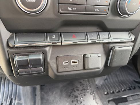 Used 2024 Chevrolet Silverado 2500 W/T w/ WT Convenience Package RWD image 10