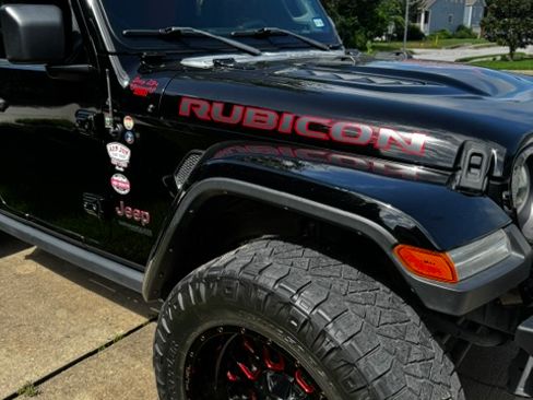 Used 2018 Jeep Wrangler Unlimited Rubicon AWD/4WD image 15