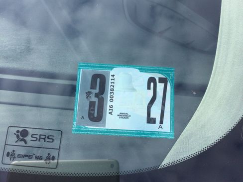 Used 2018 Volvo S60 T5 Inscription image 17