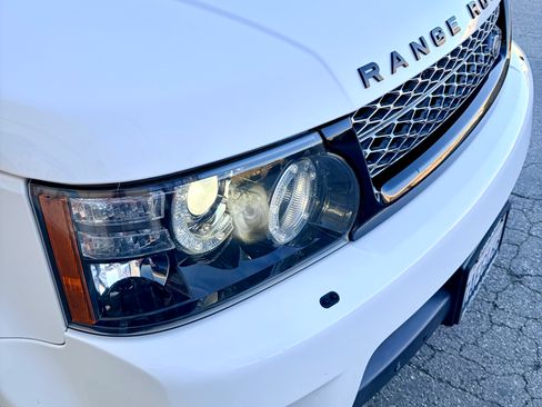 Used 2013 Land Rover Range Rover Sport HSE LUX image 5