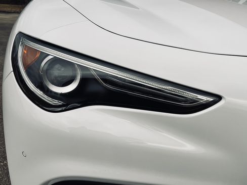 Used 2019 Alfa Romeo Stelvio Ti Lusso w/ Quick Order Package 22X Lusso image 16