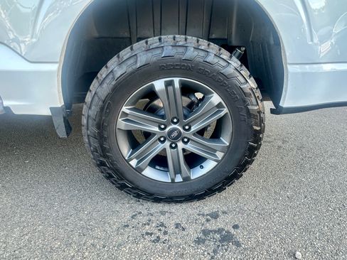 Used 2024 Ford F150 XLT AWD/4WD image 13