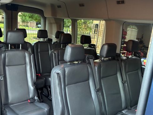 Used 2019 Ford Transit 350 XLT RWD image 17