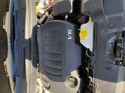 Used 2018 Dodge Journey SXT w/ Blacktop Package image 23