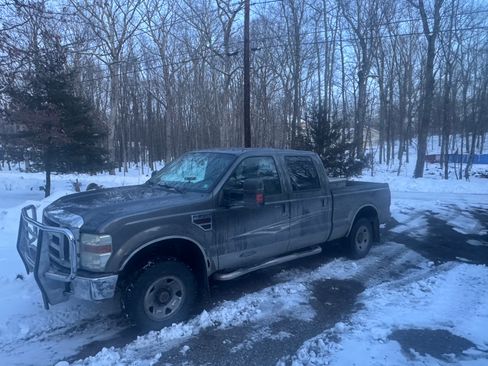 Used 2008 Ford F250 XLT image 2