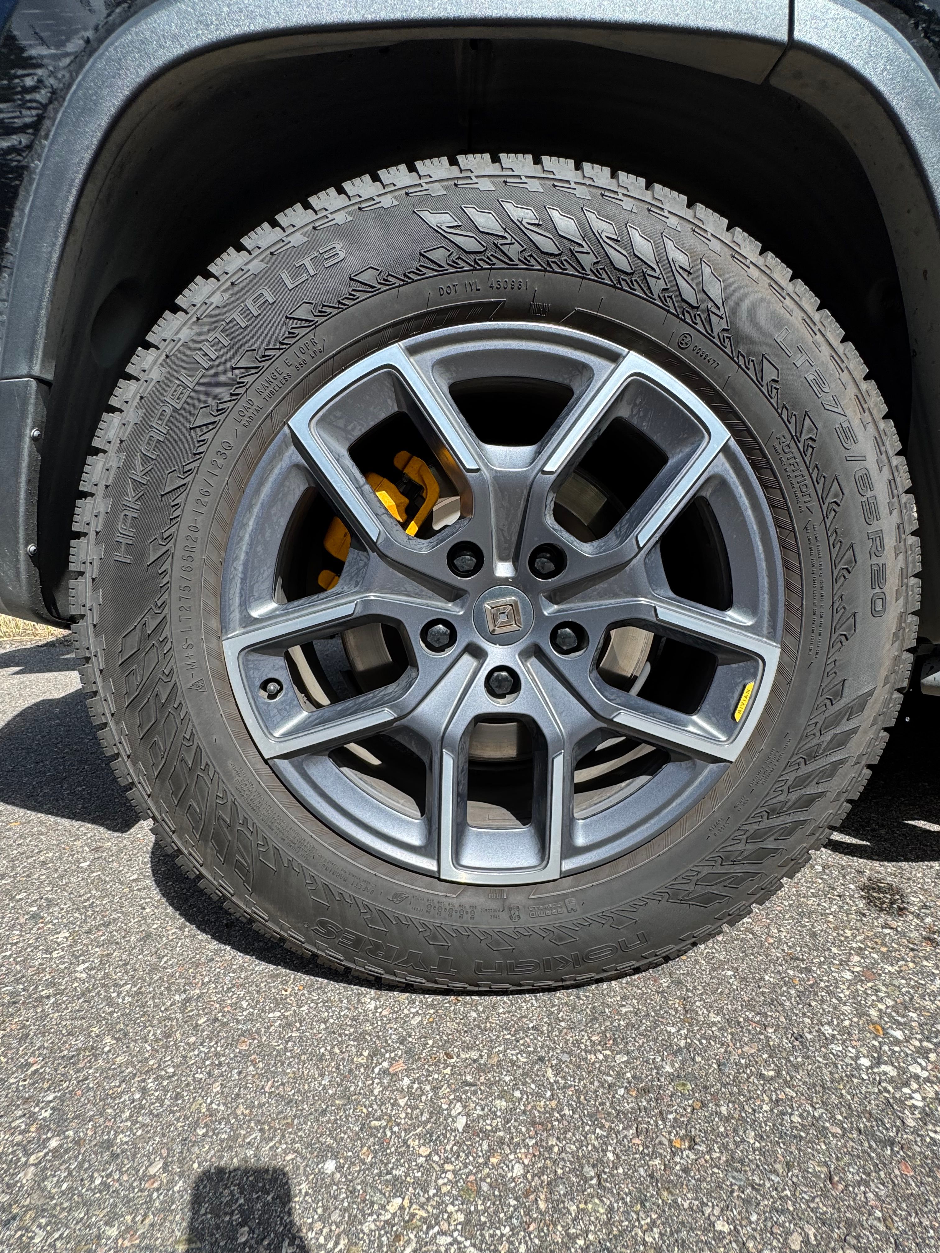 Used 2023 Rivian R1S Adventure Quad AWD/4WD image 15
