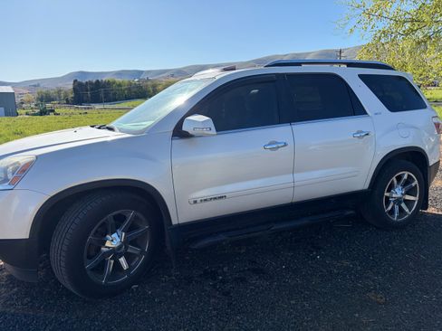 Used 2008 GMC Acadia SLT AWD/4WD image 1