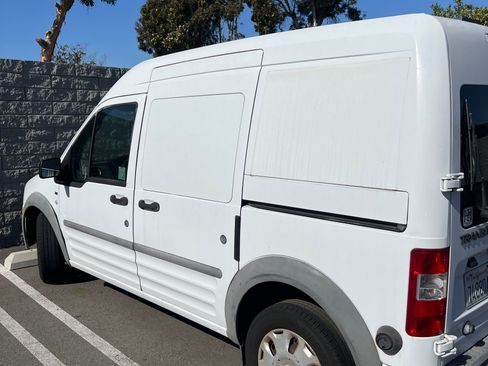 Used 2012 Ford Transit Connect XLT image 2