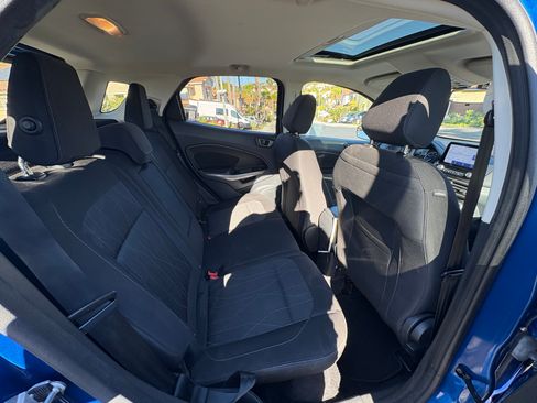Used 2022 Ford EcoSport SE image 5