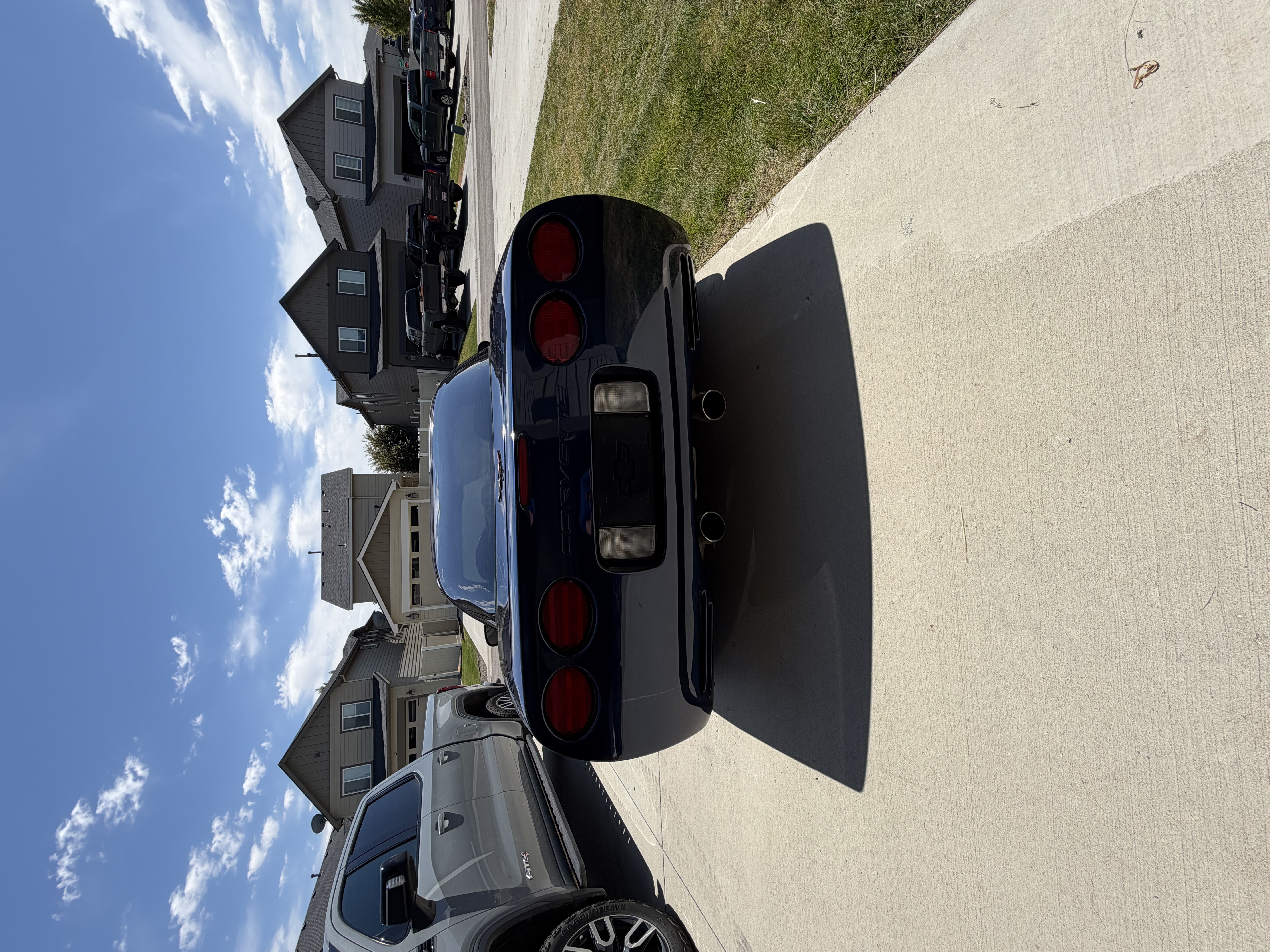 Used 2000 Chevrolet Corvette Coupe RWD image 11