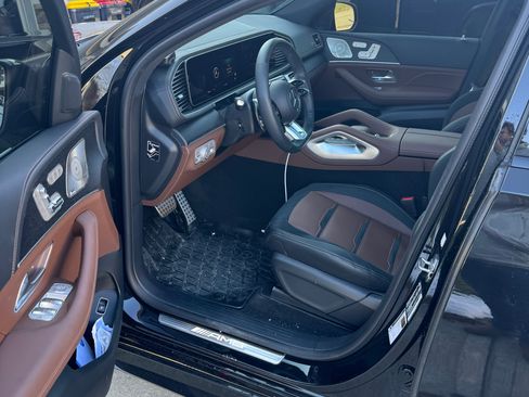 Used 2025 Mercedes-Benz GLE 53 AMG 4MATIC Coupe image 10