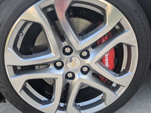 Used 2016 Chevrolet SS image 10