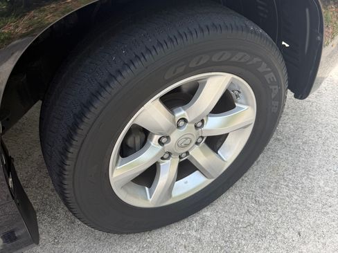 Used 2013 Lexus GX 460 AWD/4WD image 32