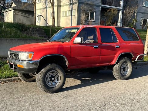 Used 1995 Toyota 4Runner SR5 image 1
