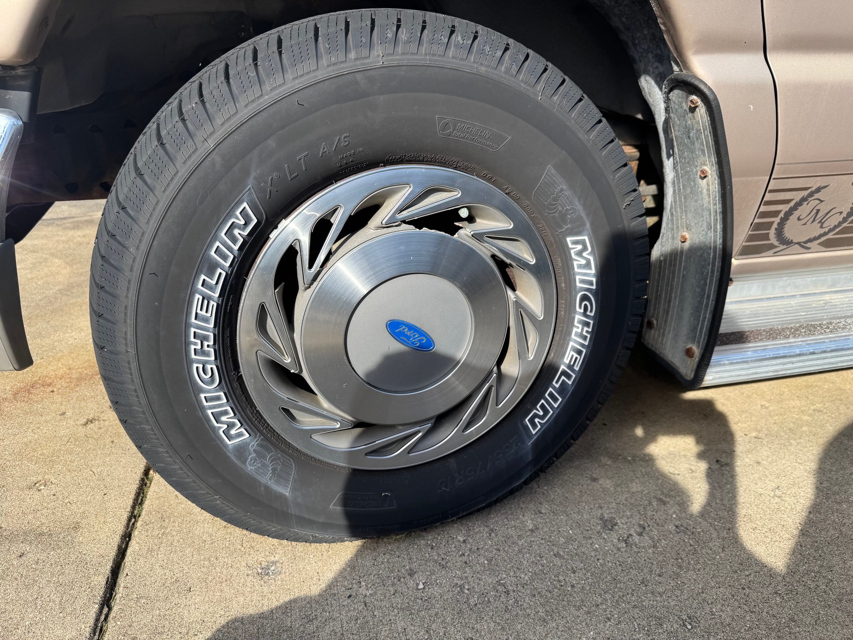 Used 1993 Ford E-150 and Econoline 150 RWD image 15