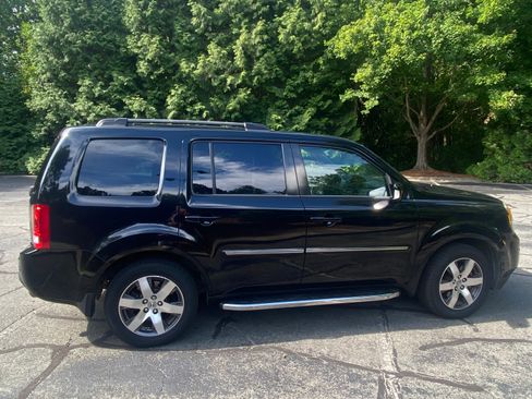 Used 2012 Honda Pilot Touring image 1