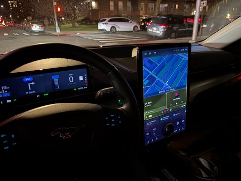 Used 2021 Ford Mustang Mach-E Select w/ Comfort/Appearance Package image 8