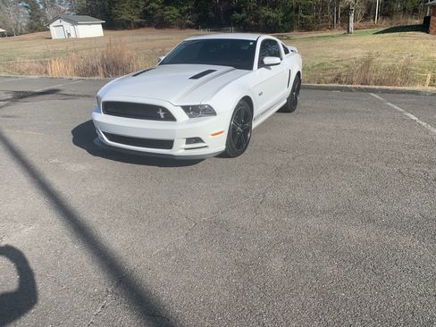 Used 2014 Ford Mustang GT Premium w/ Equipment Group 402A RWD image 10