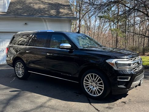 Used 2022 Ford Expedition Max Platinum image 4