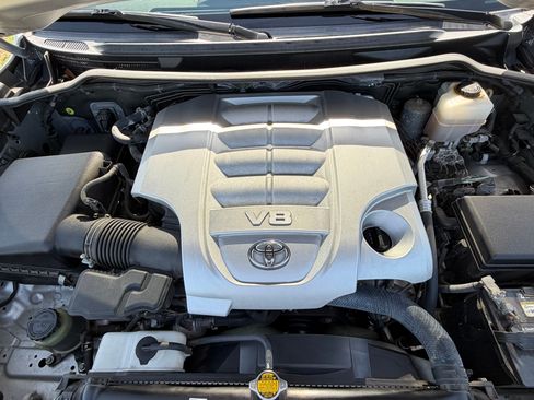 Used 2016 Toyota Land Cruiser AWD/4WD image 16