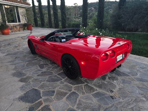 Used 2003 Chevrolet Corvette Convertible 2D w/ Preferred Equipment Group1 image 12