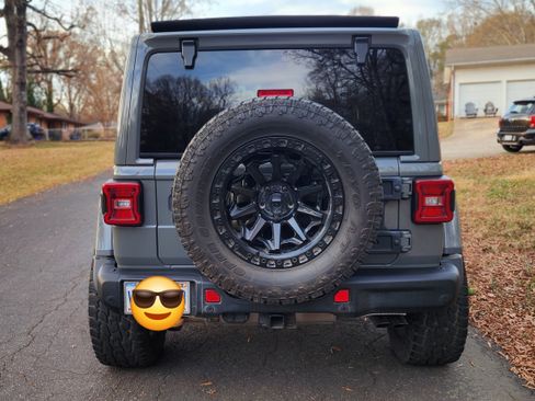 Used 2021 Jeep Wrangler Unlimited Rubicon w/ Trailer Tow Package image 5