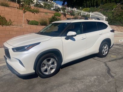 Used 2021 Toyota Highlander L