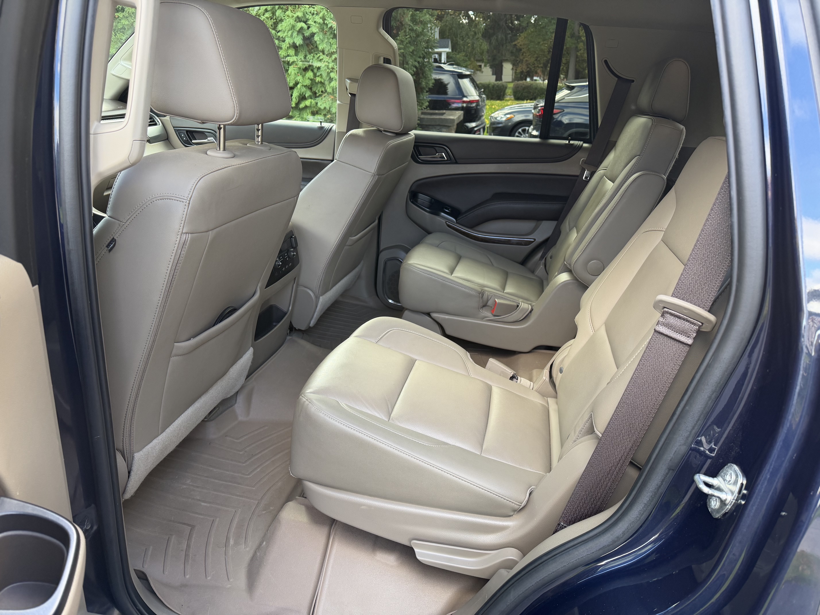 Used 2019 Chevrolet Tahoe LT AWD/4WD image 14