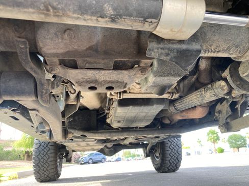 Used 2020 Jeep Wrangler Unlimited Sahara w/ Uconnect 4C Nav & Sound Group image 6