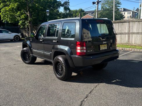 Used 2012 Jeep Liberty Sport w/ Driver Convenience Group AWD/4WD image 10