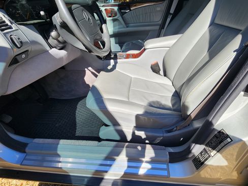 Used 1997 Mercedes-Benz E 420 Sedan image 23