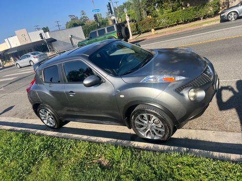 Used 2013 Nissan Juke SL w/ Sport Pkg image 10
