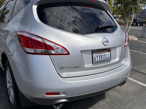 Used 2012 Nissan Murano LE FWD image 2