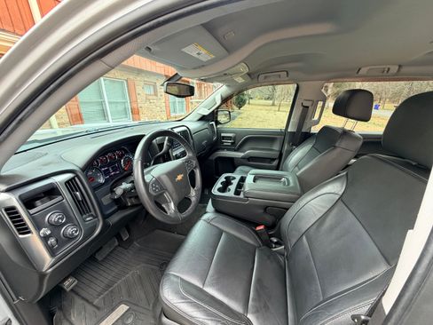 Used 2018 Chevrolet Silverado 1500 LT w/ All Star Edition image 10