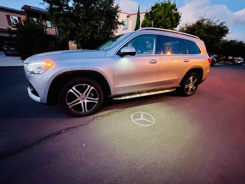 Used 2023 Mercedes-Benz GLS 450 4MATIC image 18