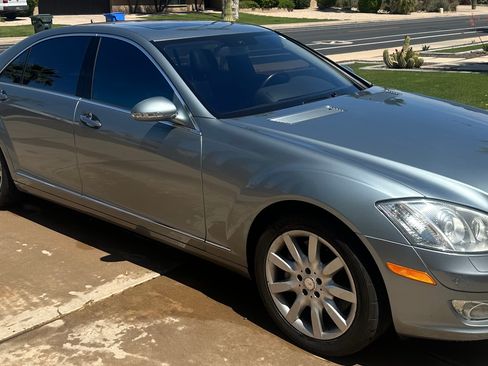 Used 2008 Mercedes-Benz S 550 4MATIC image 1