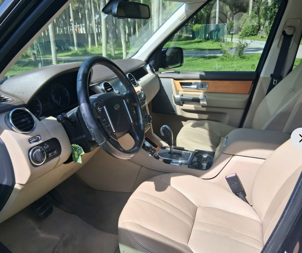 Used 2011 Land Rover LR4 HSE AWD/4WD image 13