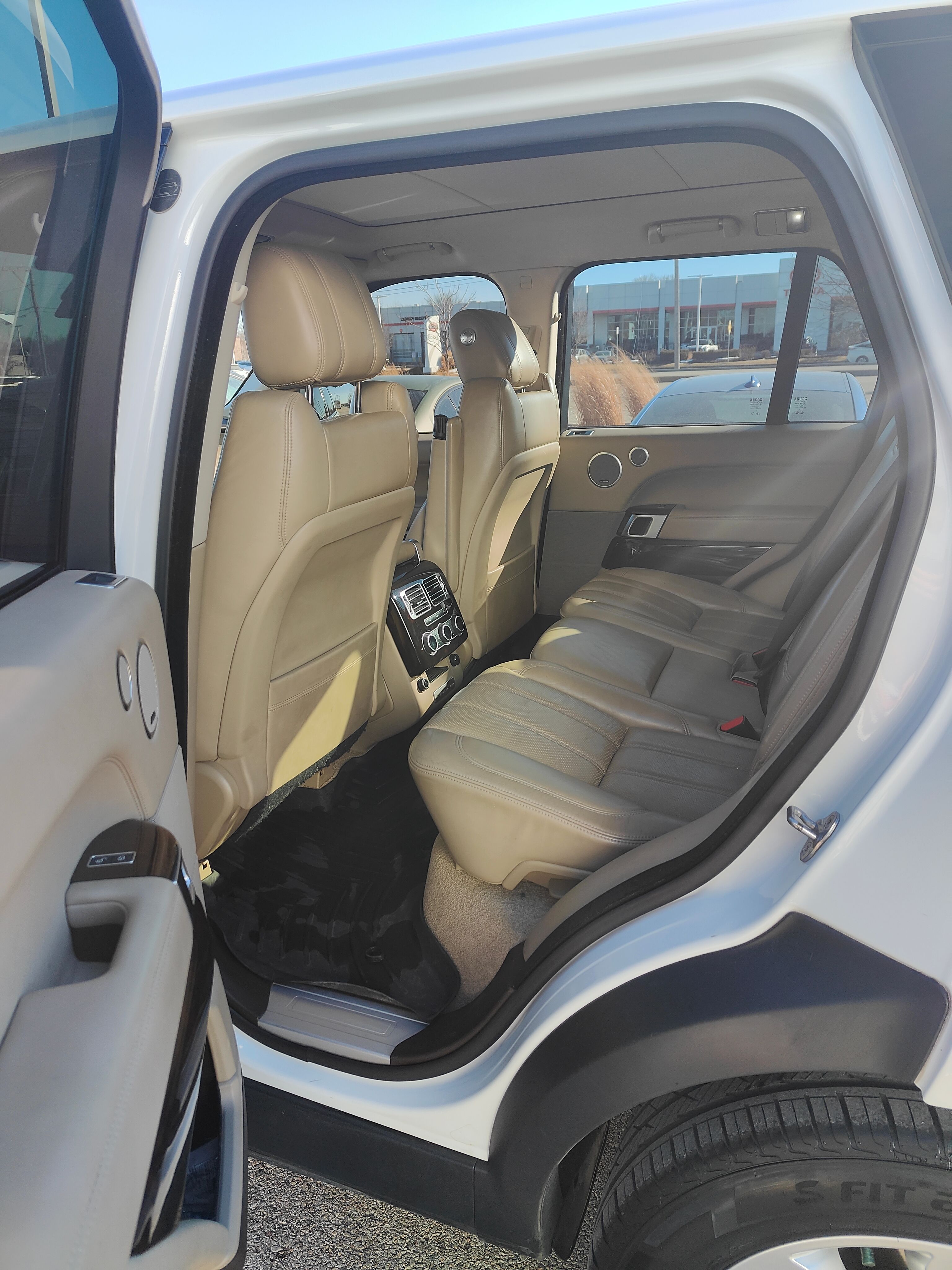 Used 2016 Land Rover Range Rover HSE AWD/4WD image 10