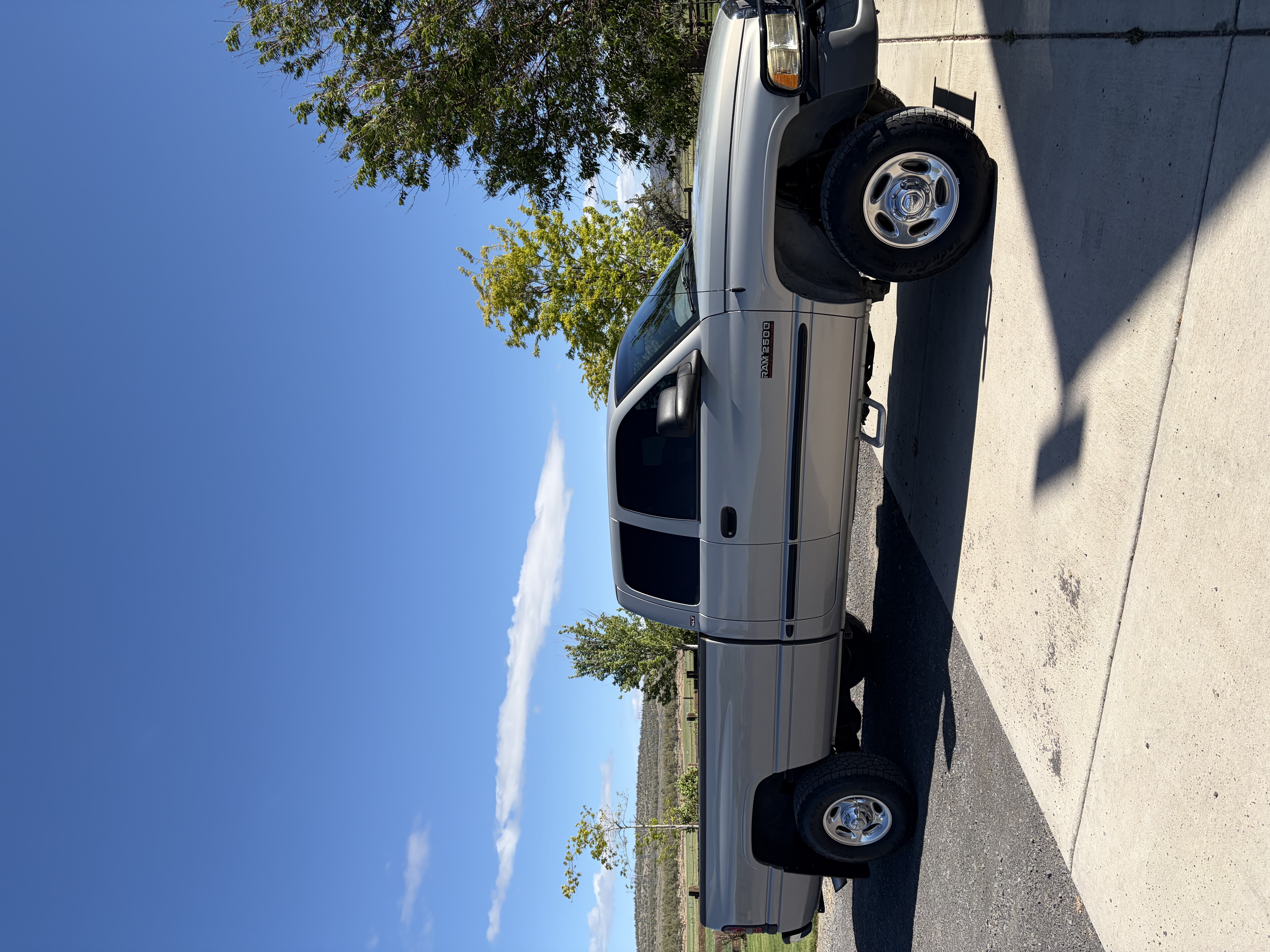 Used 2001 Dodge Ram 2500 Truck 4x4 Quad Cab image 1