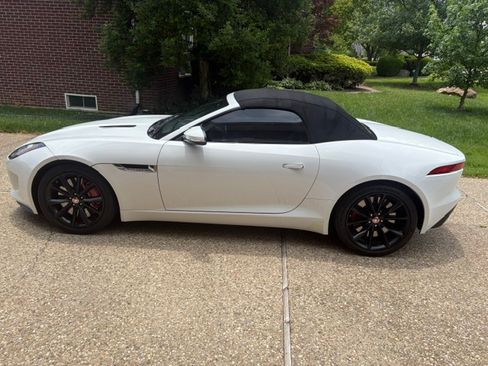 Used 2015 Jaguar F-TYPE S RWD image 9