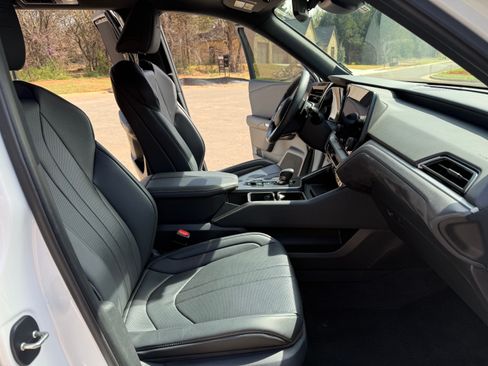 Used 2025 Lexus TX 500h AWD w/ Technology Package image 12