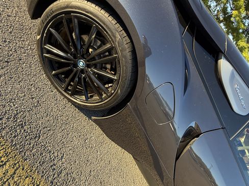 Used 2019 BMW i8 Roadster image 25