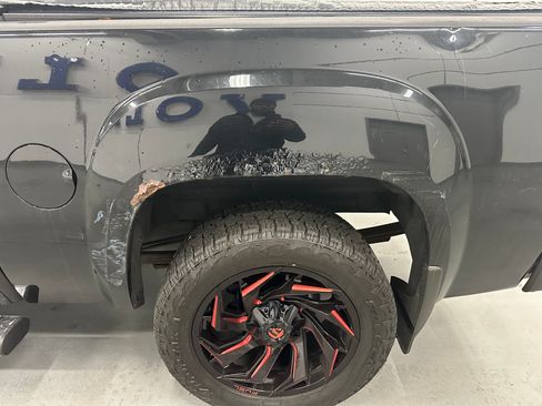 Used 2013 GMC Sierra 1500 Denali image 2