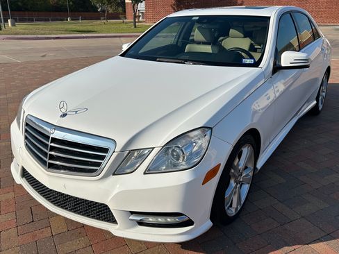 Used 2013 Mercedes-Benz E 350 4MATIC Sedan image 8